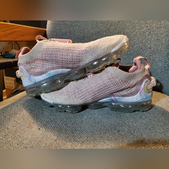 Nike Air VaporMax Flynit 2020 (Light Arctic Pink) Size 9.5 Womens/ 8 Mens - Picture 12 of 14